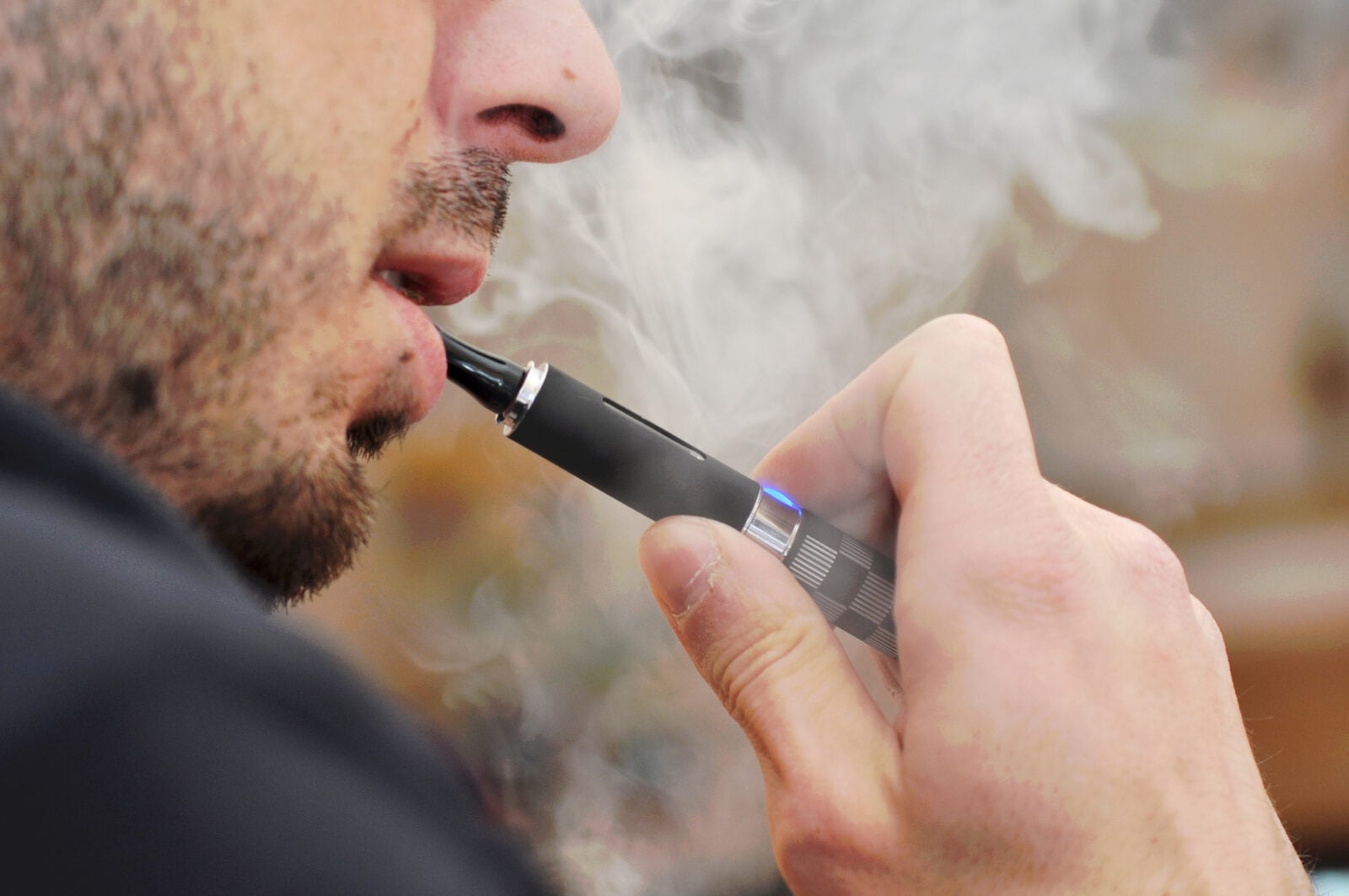 Vaping: pierwszy przypadek “metalowych” blizn w płucach