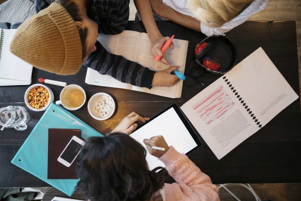 Uczniowie wypoczęci, a zawód nauczyciela prestiżowy. 10 zalet edukacji w Finlandii