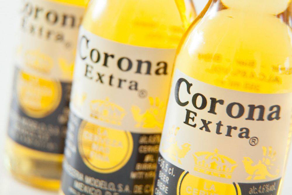 Koronawirus szaleje, a Amerykanie ze strachu… unikają piwa Corona