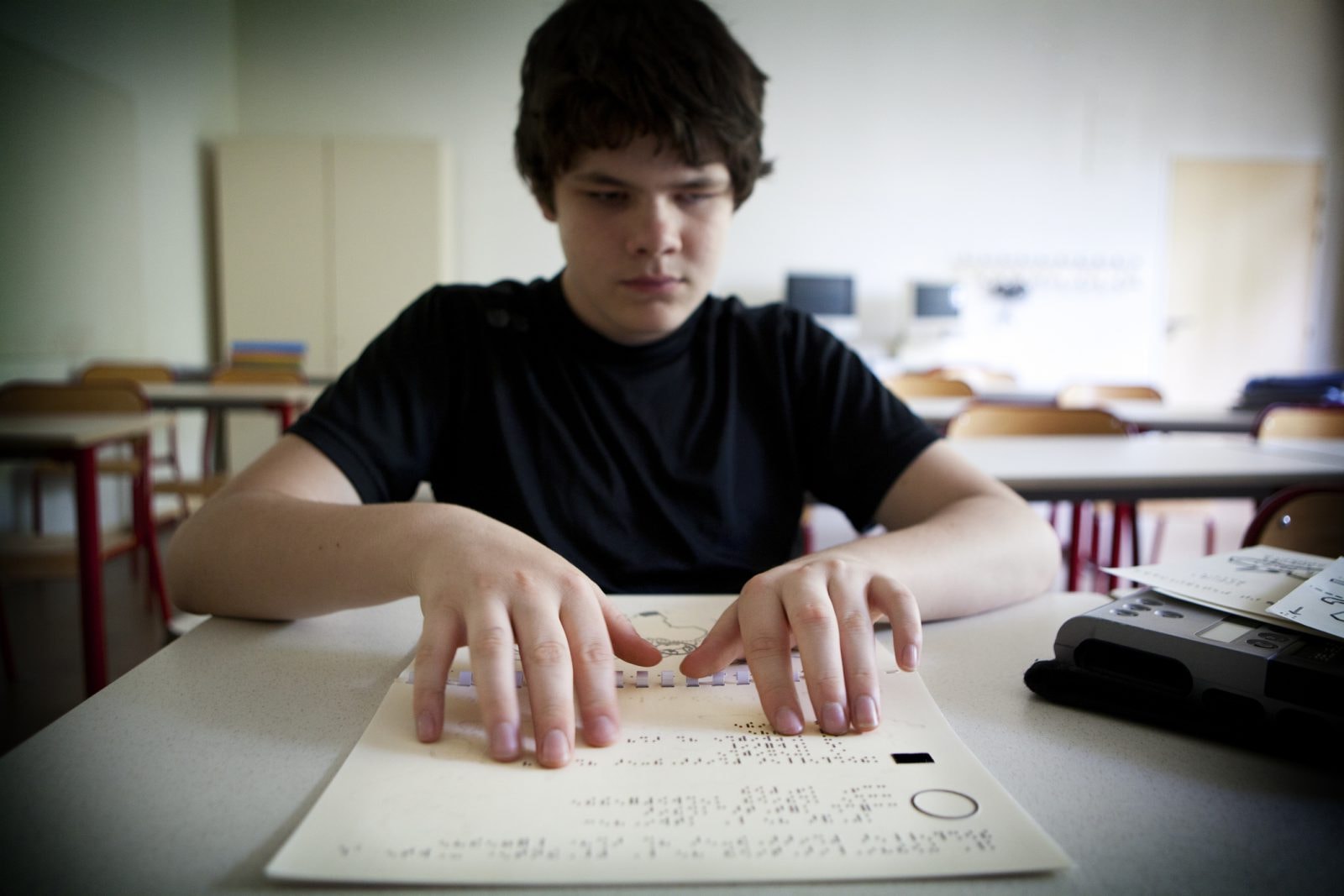 Schizofrenii nigdy nie zdiagnozowano u kogoś, kto nie widzi. Naukowcy szukają odpowiedzi