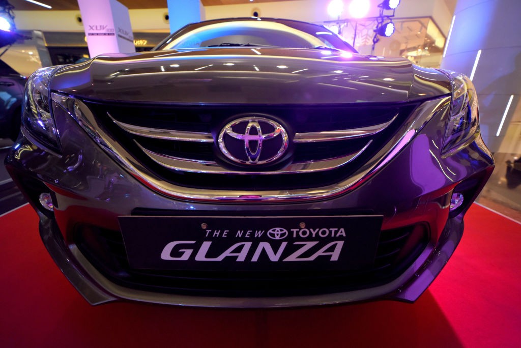 Toyota – japońska marka samochodowa, która spopularyzowała hybrydy