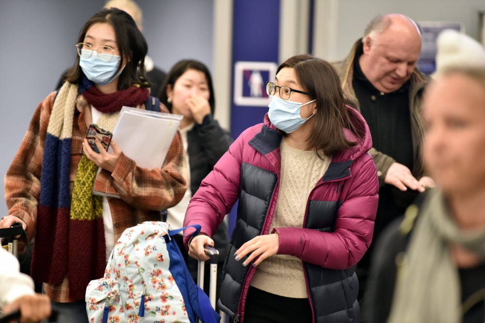 Wirus z Chin:  Ludzie zarażają, zanim pojawią się objawy