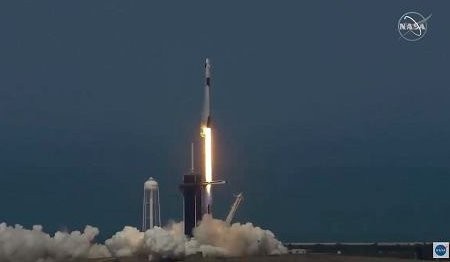 Sukces na Cape Canaveral. Rakieta Falcon 9 tym razem wystartowała!