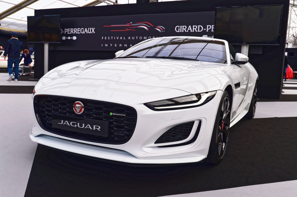 Symbol luksusu i prestiżu. Oto, jak powstał Jaguar i czemu zawdzięcza swoją sławę