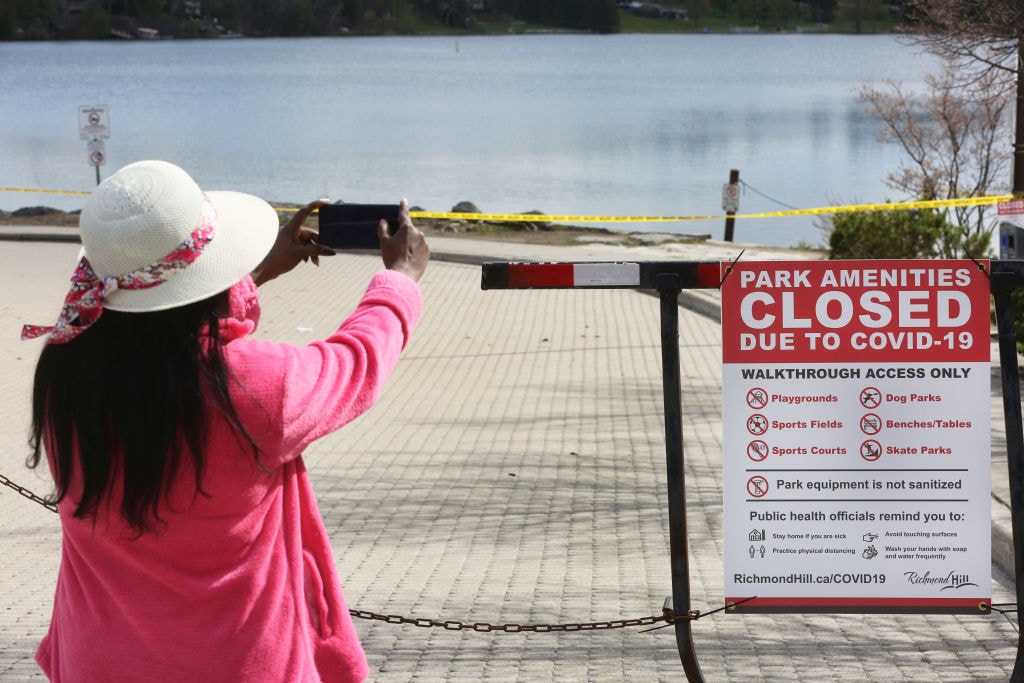 Płatny zasiłek chorobowy dla wszystkich pracowników. Kanada szykuje się do drugiej fali epidemii