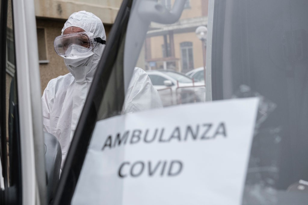 Śmiertelność COVID-19: dlaczego we Włoszech jest kilkanaście razy większa niż w Niemczech?