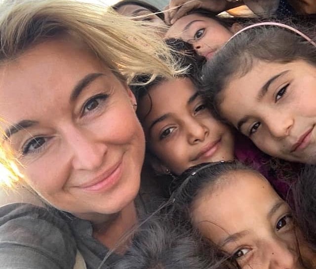 Fundacja Martyny Wojciechowskiej buduje dom dla nastoletnich mam. „To nie będzie kolejna placówka, to będzie prawdziwy dom”