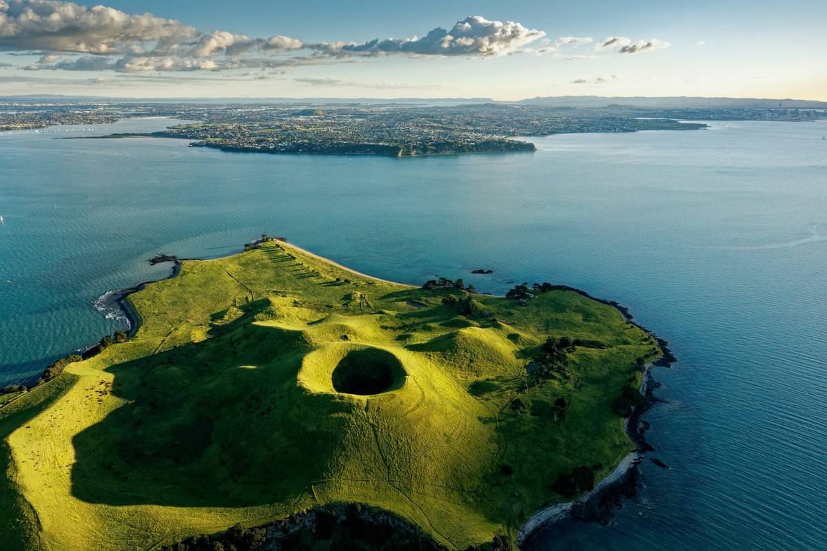 Naukowcy odkryli, że Nowa Zelandia leży na wielkim wulkanicznym wybrzuszeniu. Kontrowersyjna koncepcja potwierdzona