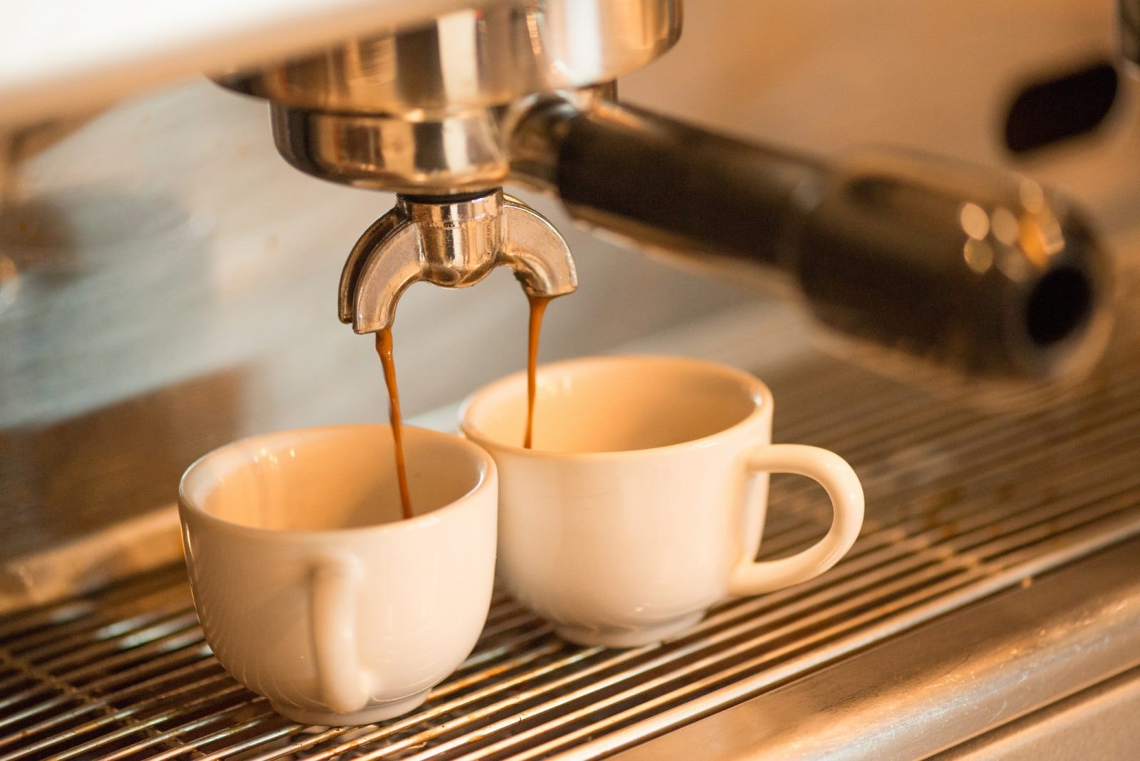 Co się stanie, jeśli przedawkujesz kofeinę? Kobieta przyjęła równowartość 60 filiżanek kawy