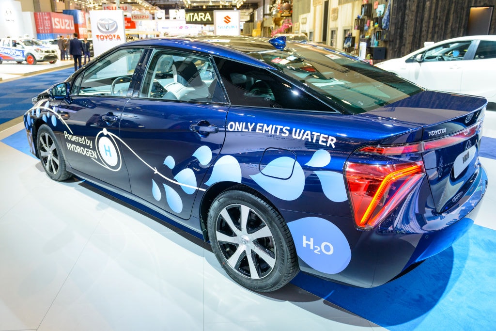 Napęd wodorowy przyszłością motoryzacji? Wszystko, co musisz wiedzieć o samochodach wodorowych