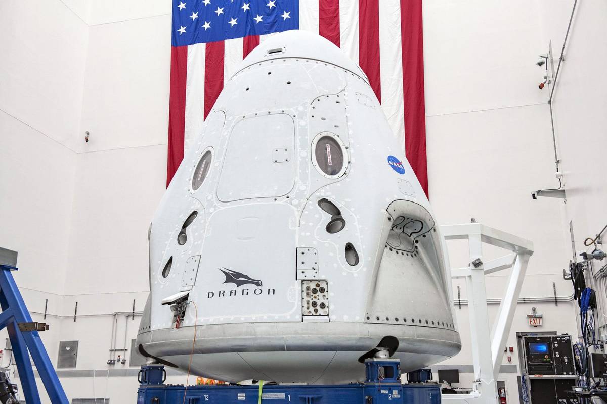 Elon Musk i NASA wyślą ludzi w kosmos. Za sześć tygodni