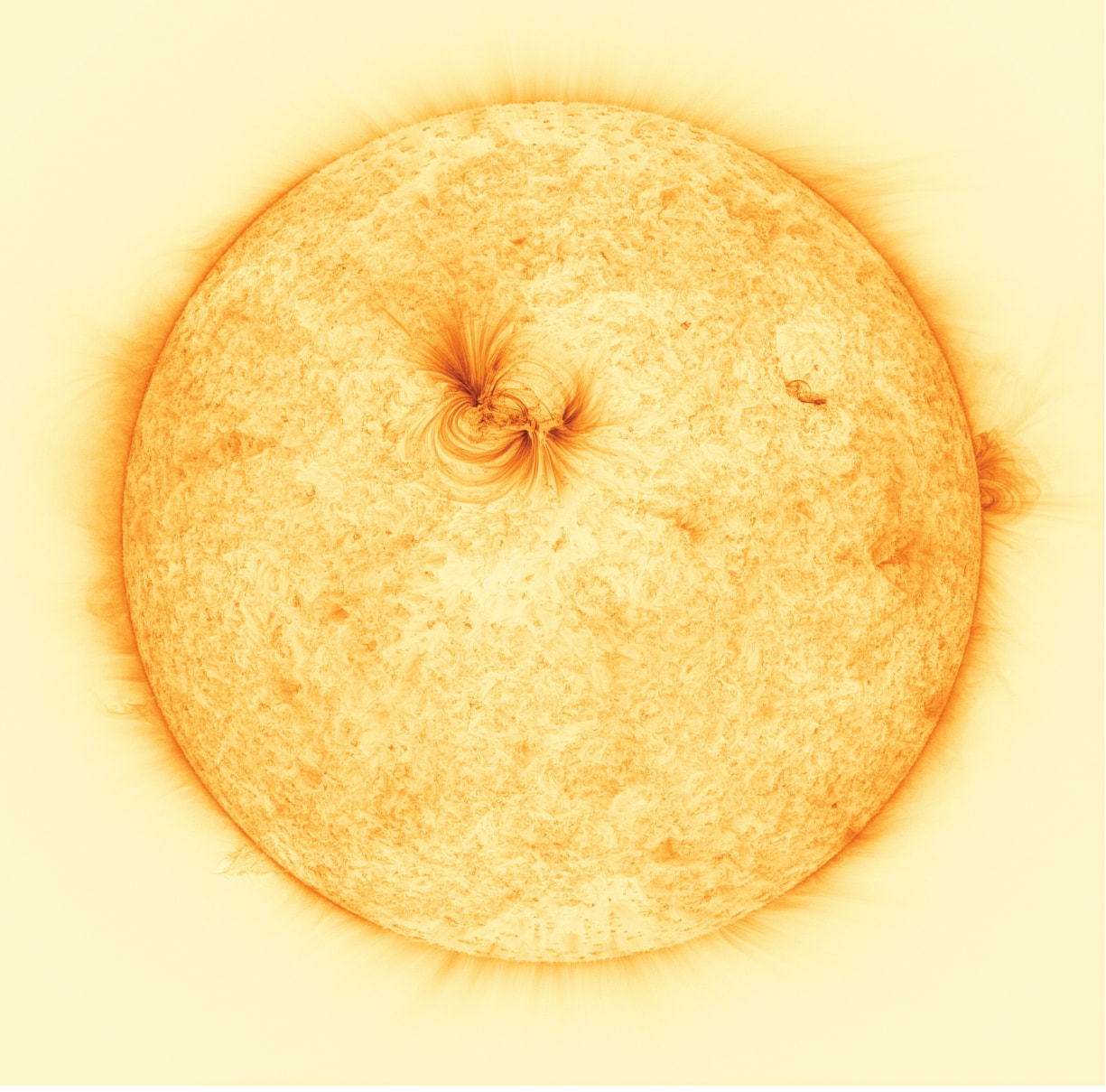 Tak wyglądają włókna słonecznej plazmy. Po raz pierwszy w wysokiej rozdzielczości