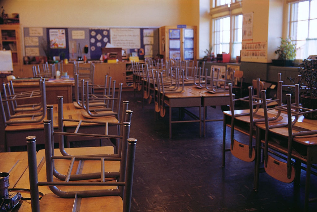 Zamykanie szkół wiąże się z nasileniem przypadków depresji i samobójstw u dzieci. Nowe badanie