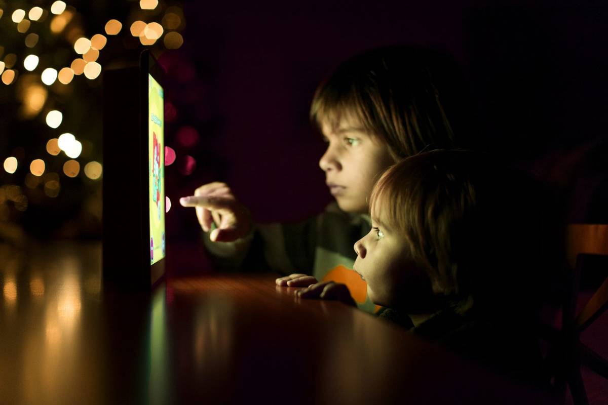 1 na 5 dzieci ma “sekretnych przyjaciół” w sieci