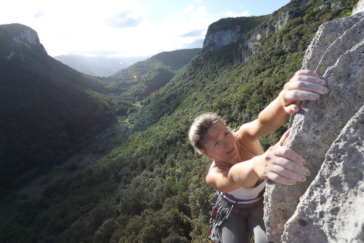 Instynkt samozachowawczy aktywuje się sam. Czemu czasem nas zawodzi?