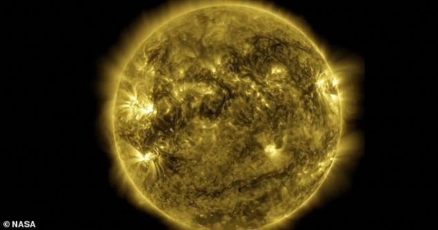 Tak zmienia się Słońce. NASA stworzyła film z 425 mln zdjęć
