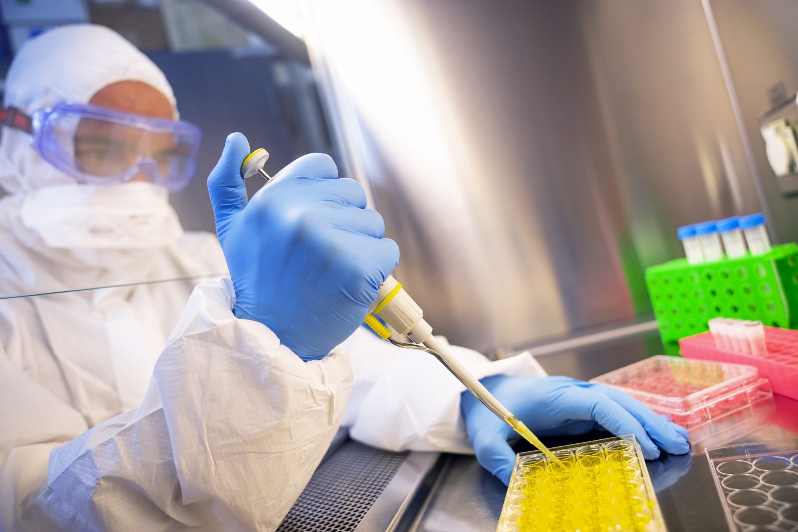 Lek na osteoporozę może zatrzymać koronawirusa. Jest zgoda na testy na ludziach