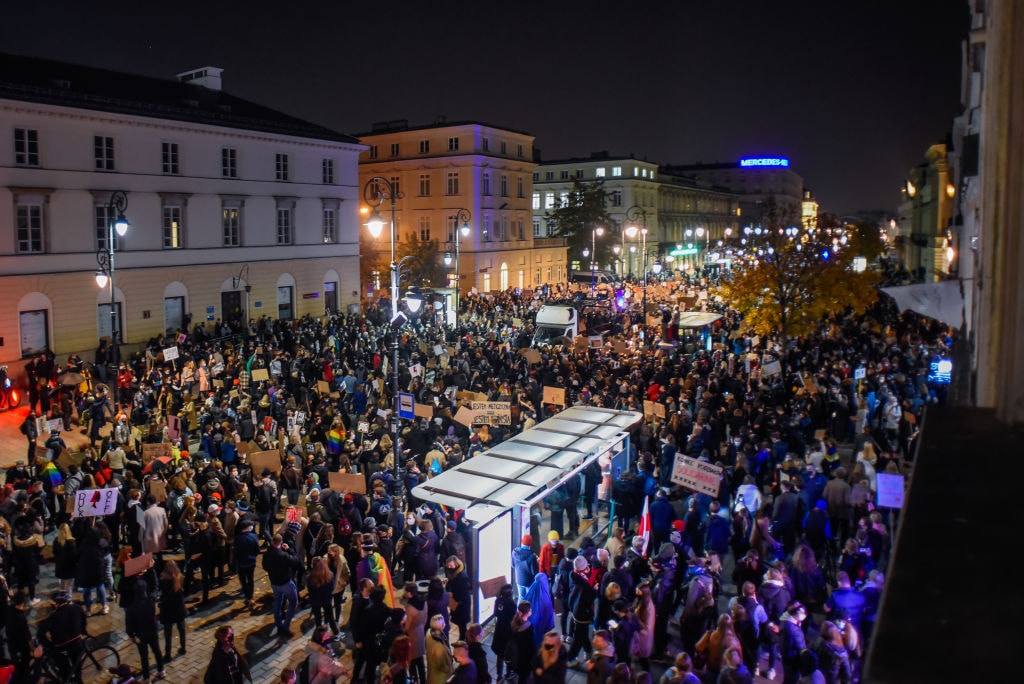 Strajk Kobiet a epidemia. Jak protesty wpłyną na liczbę zachorowań?