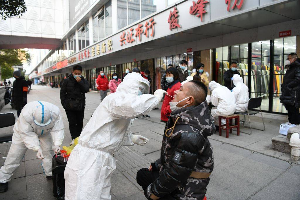 USA: pierwsi na koronawirusa zachorowali naukowcy z Wuhan. „WHO musi naciskać na rząd Chin”