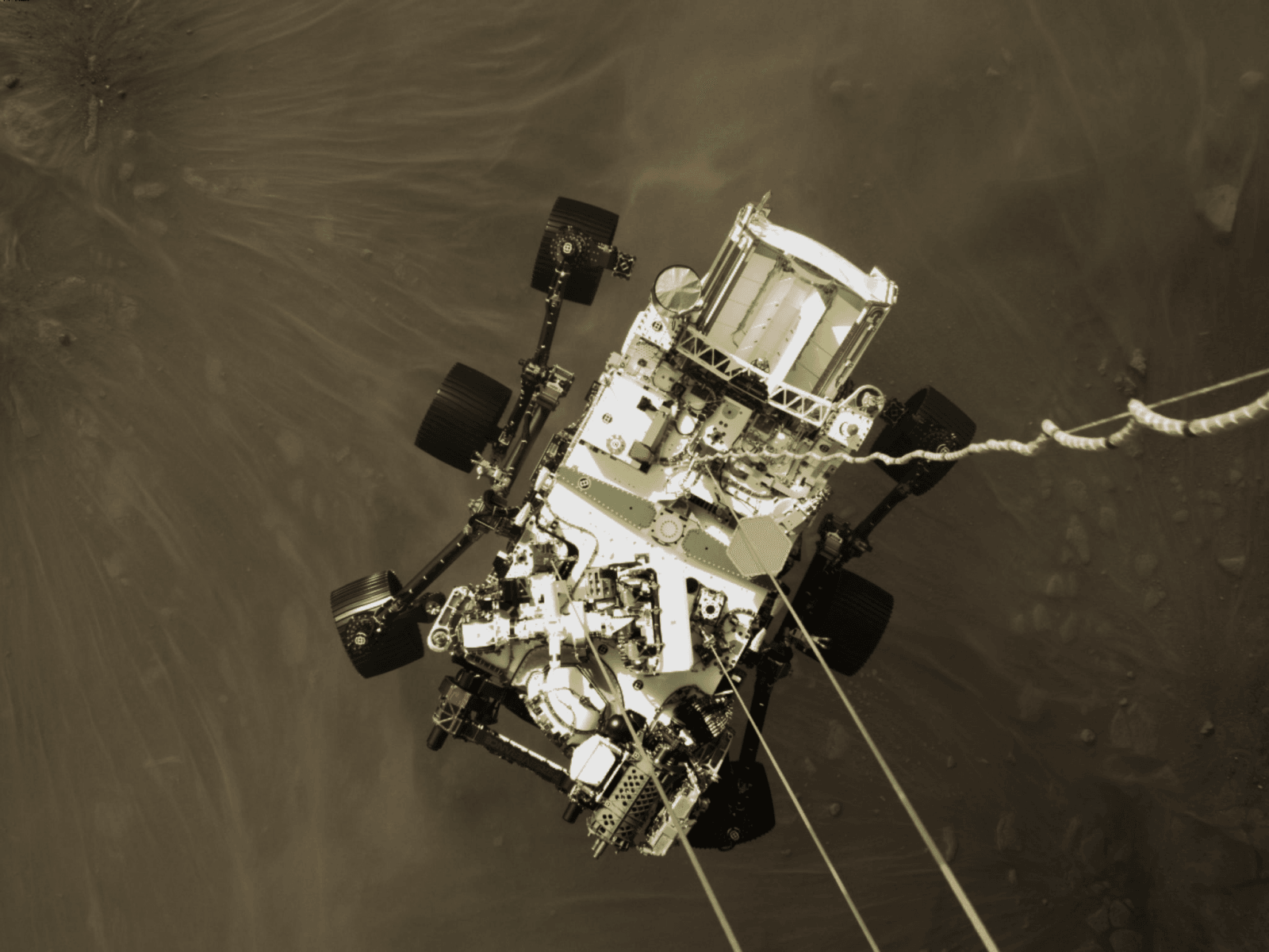 NASA udostępniła zdjęcia i dźwięki z Marsa. Z pierwszych godzin łazika na Czerwonej Planecie