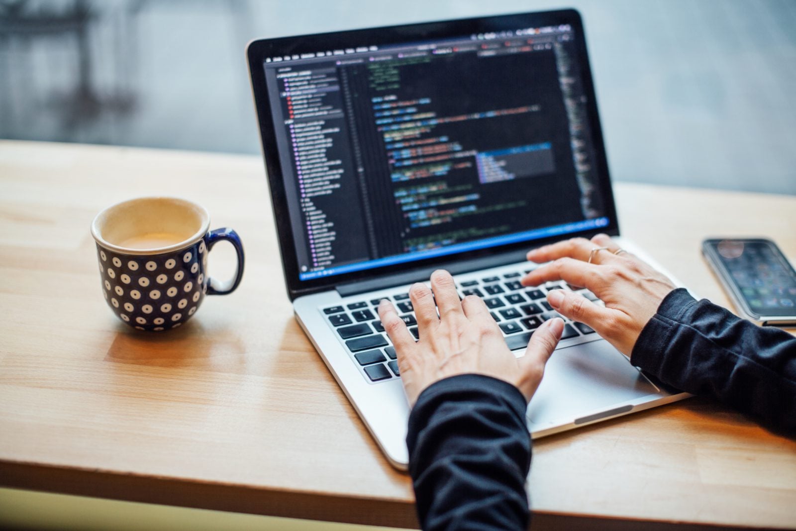 Prawo do bycia offline. Unia Europejska chce chronić pracowników zdalnych