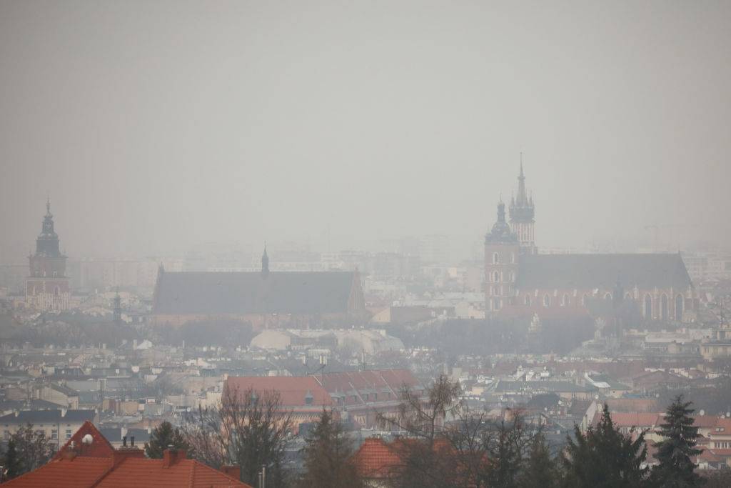 Powstał ranking miast o największej śmiertelności z powodu smogu. Polska w czołówce