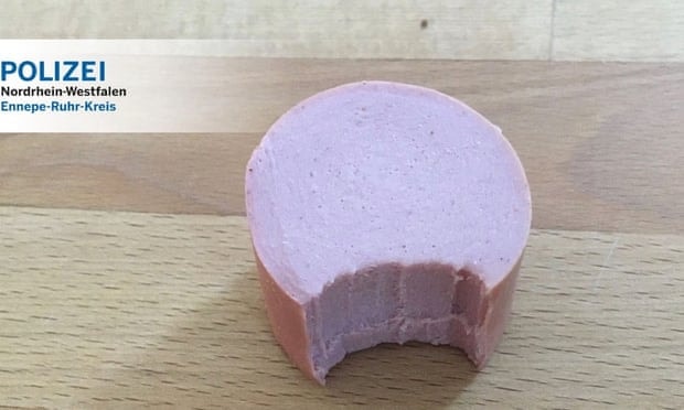 W czasie włamania ugryzł kawałek kiełbasy. 9 lat później złapano go dzięki DNA