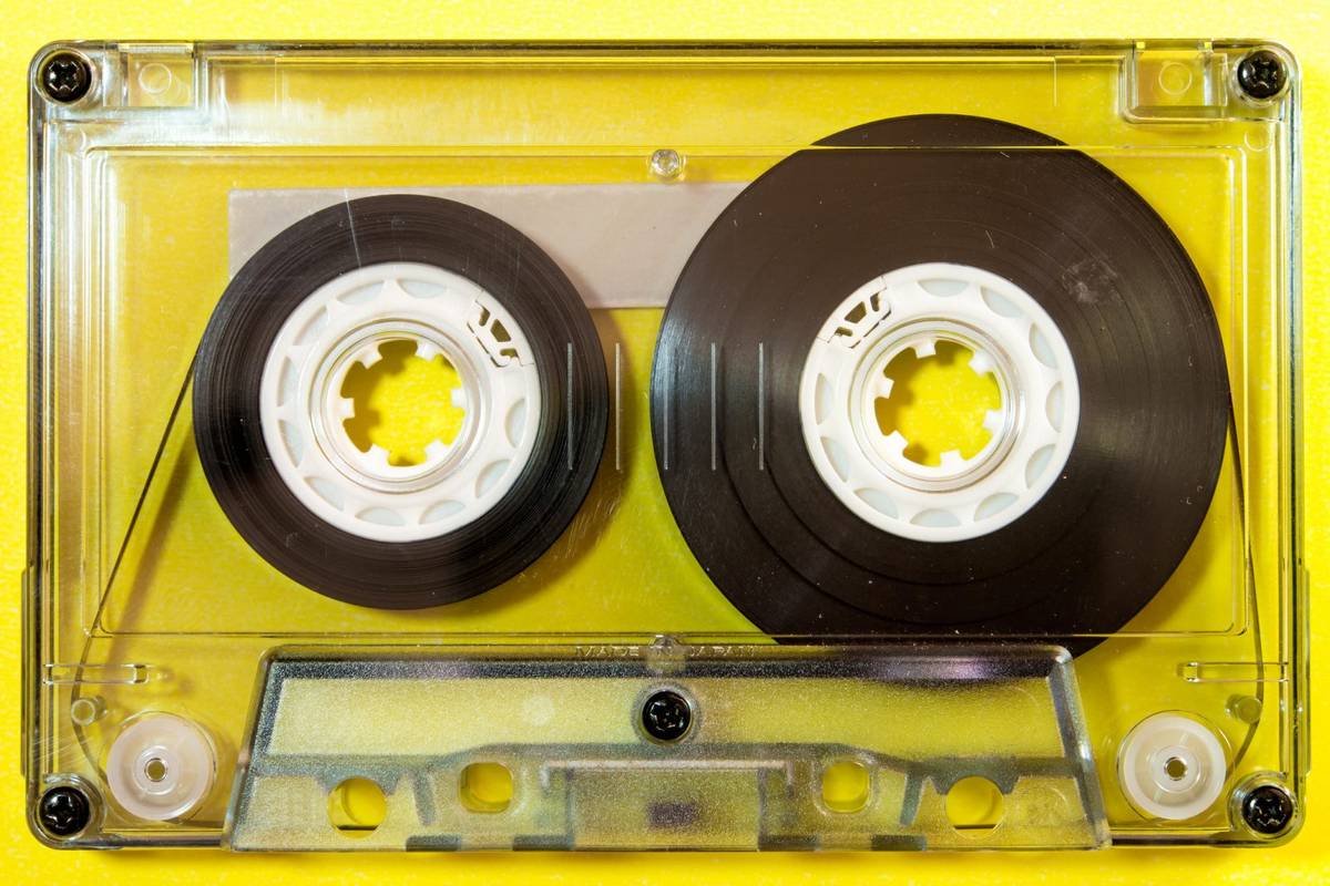W czasie pandemii sprzedaż kaset wzrosła o 95%. Co stoi za ich popularnością?