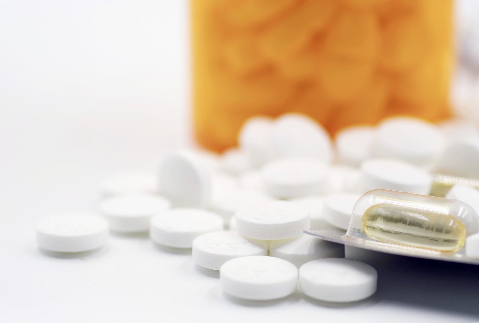 Czy witamina B6 pomaga przy COVID-19? Ma hamować burzę cytokin