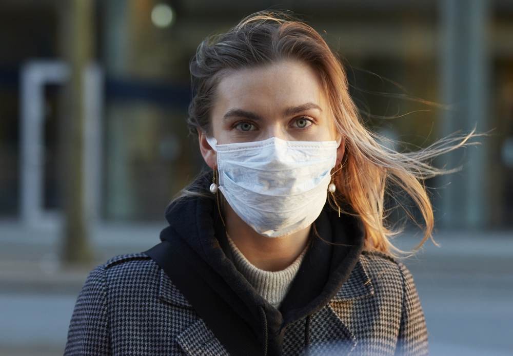 Reinfekcje COVID-19 u młodych są powszechne. Nowe badanie