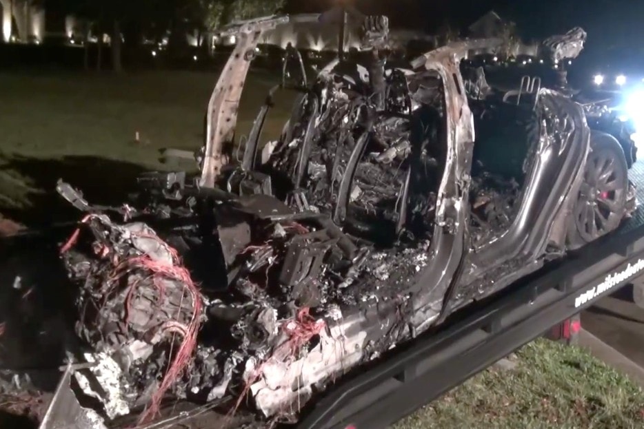 Śmiertelny wypadek Tesli. Na miejscu kierowcy nie było nikogo