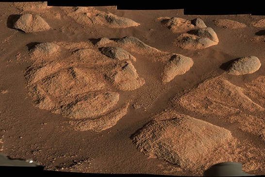 Łazik Perseverance bada skały na dnie krateru Jezero. Mogą kryć tajemnicę historii planety