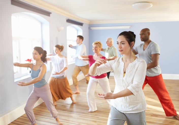 Jak zrzucić zbędne kilogramy? Tai chi skutecznie odchudza