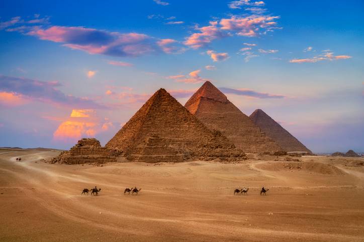 Piramidy w Gizie – ile ich było? Sekret czwartej piramidy
