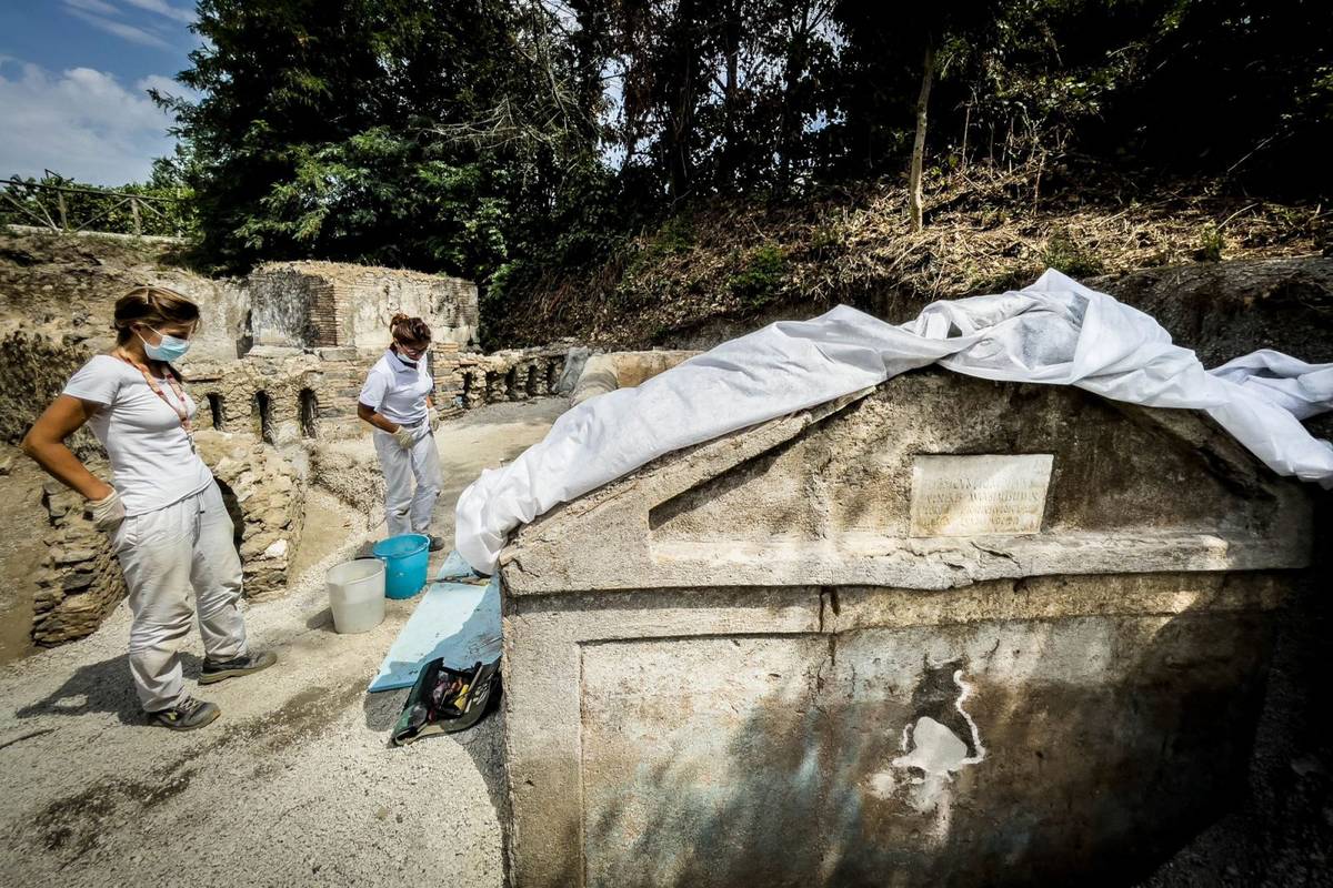 Od niewolnika do bogatego kapłana. Naukowcy odkrywają tajemniczą mumię z Pompejów