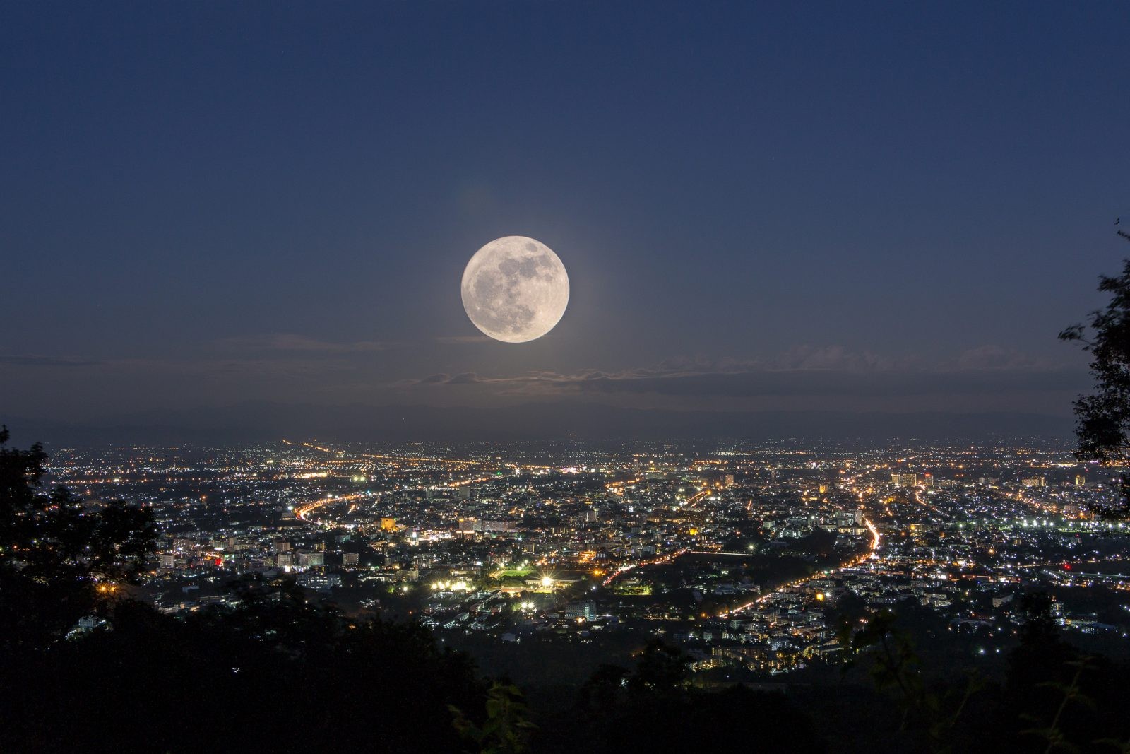Czy Księżyc w pełni wpływa na nasz sen? Nareszcie to rzetelnie zbadano