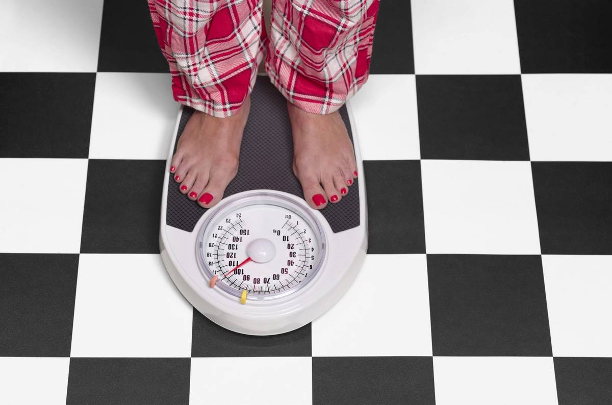 Przejadanie się nie prowadzi do otyłości? Nowe badanie wskazuje na inną główną przyczynę