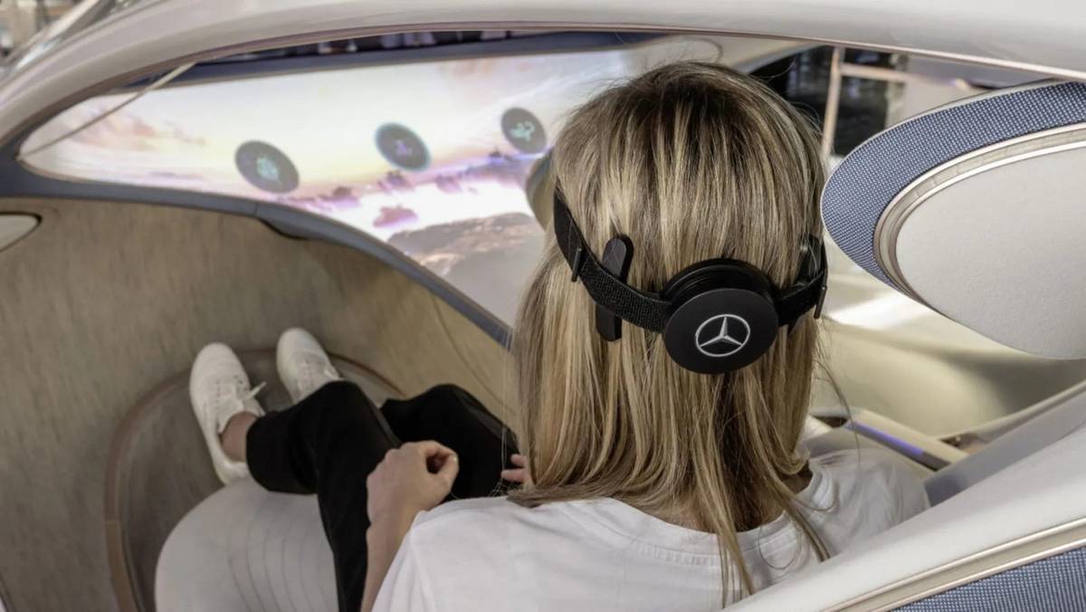 Mercedes pokazał samochód sterowany umysłem. Wykorzystuje innowacyjny interfejs mózg-komputer