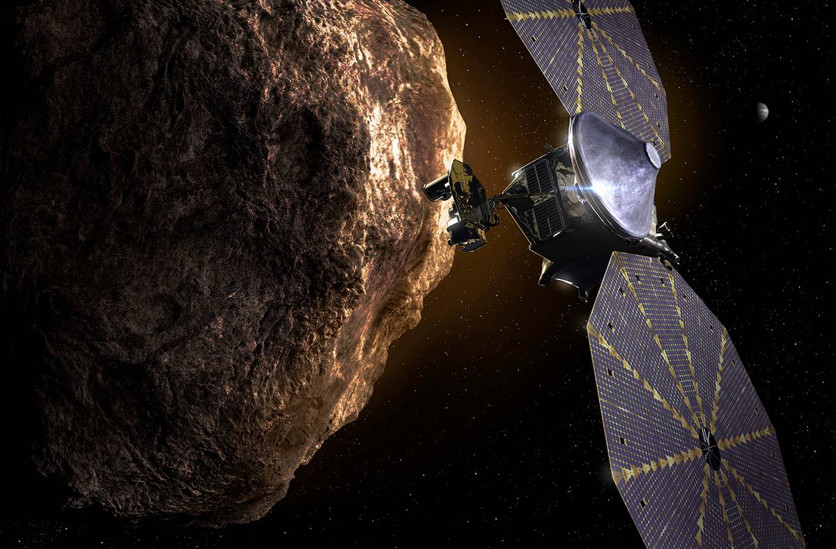Czy sonda Lucy doleci do planetoid? Przyczyny jej awarii komentuje inżynier kosmiczny