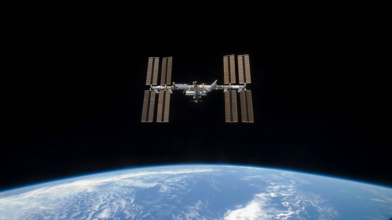 Kawałek satelity prawie uderzył w ISS. Konieczna była pilna zmiana orbity
