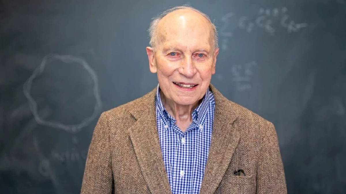 89-letni student fizyki właśnie obronił doktorat. „Zawsze chciałem być fizykiem”