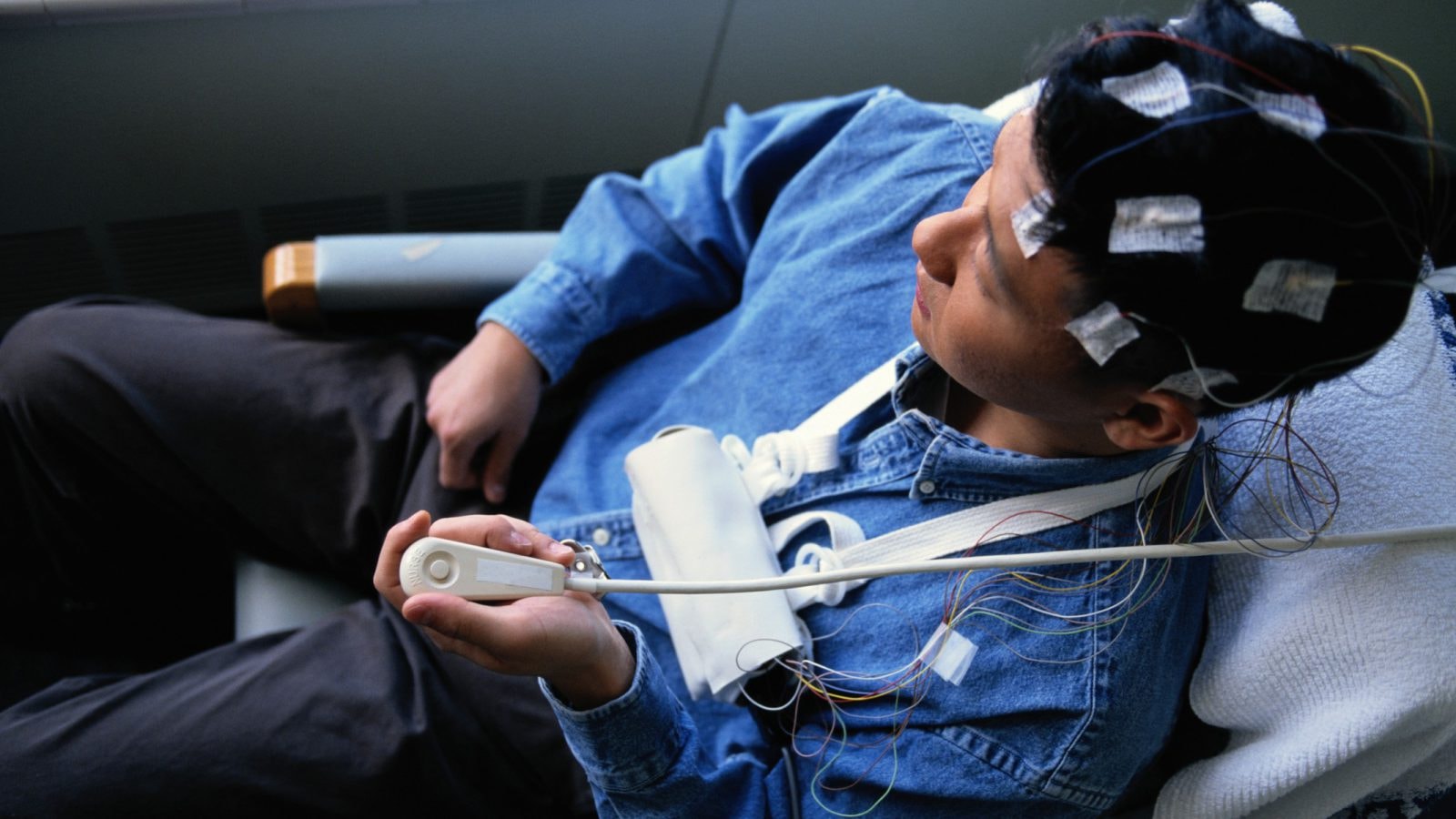 Mężczyzna zachowywał się jak opętany. W jego mózgu znaleziono nieoczekiwanego gościa