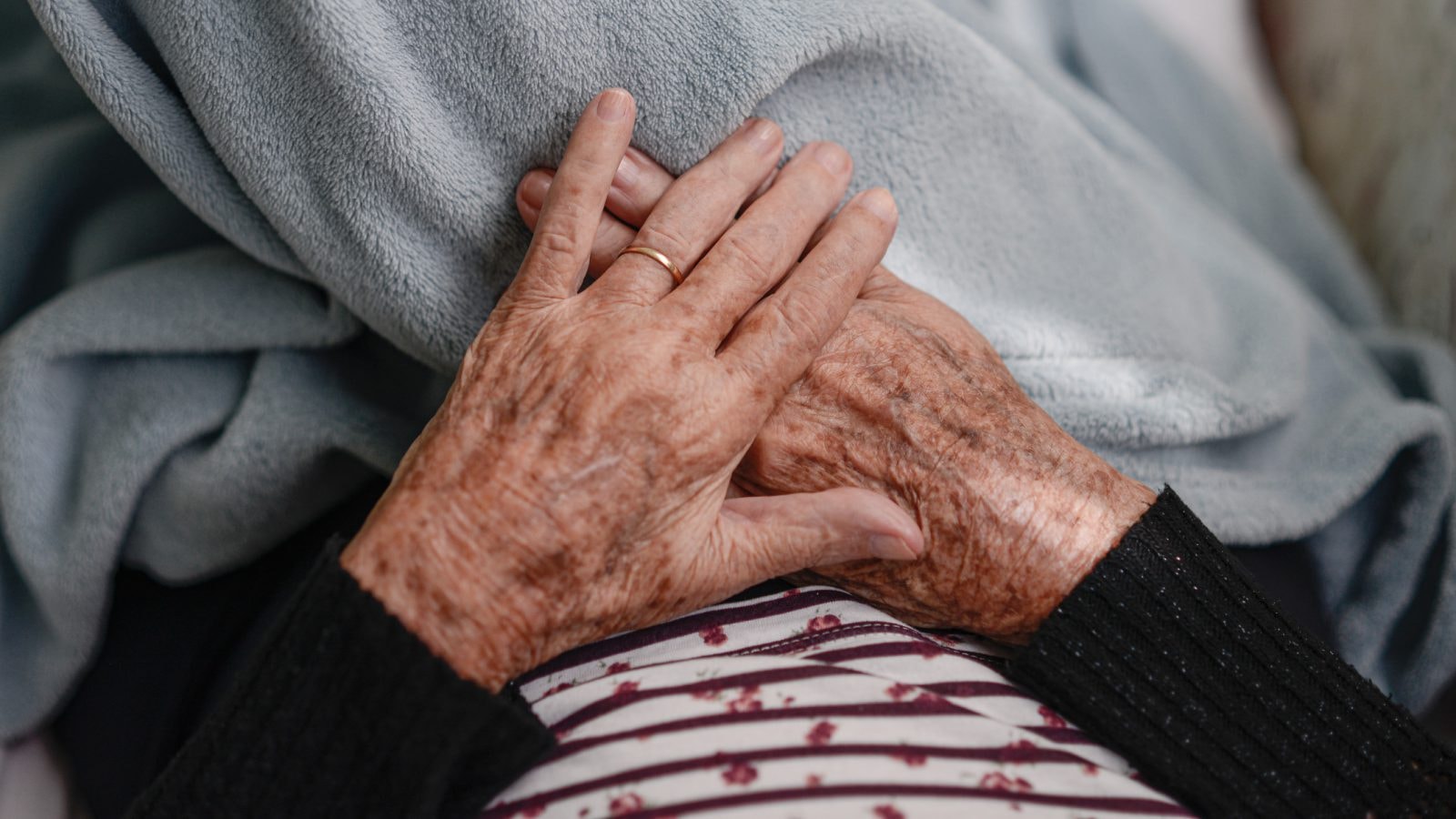 Powstała donosowa szczepionka na chorobę Alzheimera. Ruszają badania z udziałem ludzi