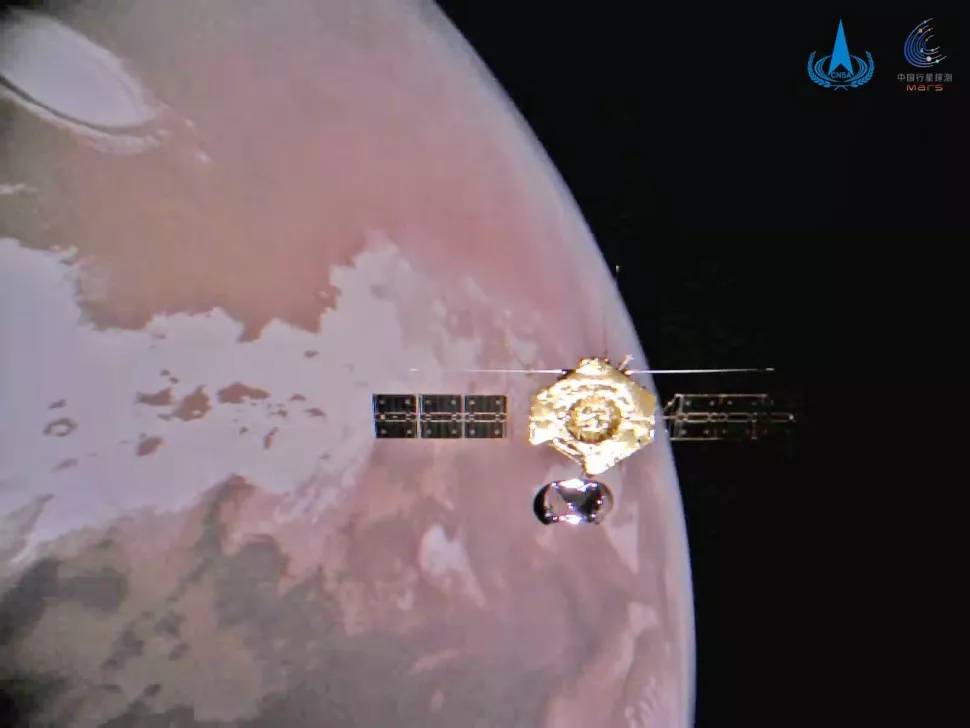 Zdjęcia jak zrobione przez kosmitów. Chińska sonda Tianwen-1 przysłała niezwykłe fotografie Marsa