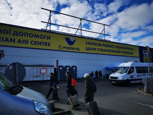 Firma Kazar wspiera kolejne Centrum Pomocy Humanitarnej dla uchodźców z Ukrainy – tym razem w Chełmie