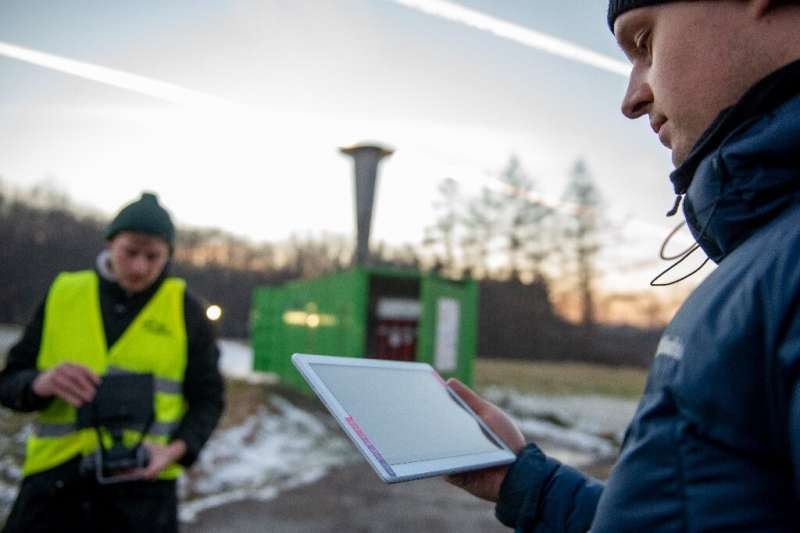 W Kalwarii Zebrzydowskiej strzelają do smogu. Polskie działo antysmogowe ma pomóc oczyścić powietrze